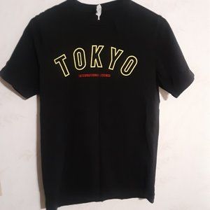 Lane 7 Women's Tokyo International Legends SS T Shirt in Size M